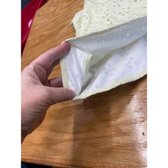 River Island Women's Yellow Broderie- One-Piece Swimsuits size 10  (B40 ) - Picture 5 of 10